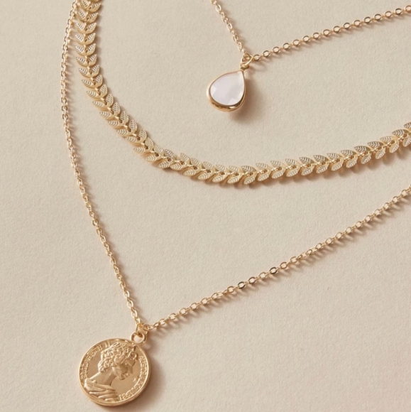 *Malia* Coin and Teardrop Necklace - Picture 2 of 4